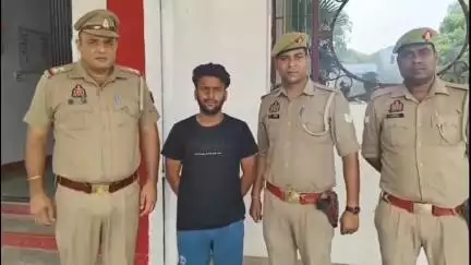 हसनपुर: हसनपुर पुलिस ने पुठरोड से मुठभेड़ व गैंगस्टर में फरार चल रहे वांछित आरोपी को किया गिरफ्तार