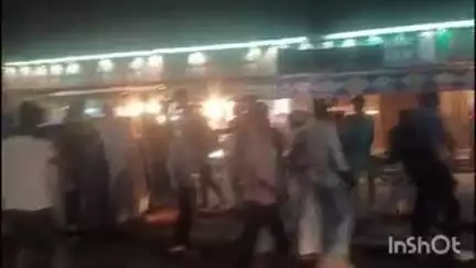 बिजनौर: बिजनौर में नूरपुर मार्ग पर गांव पैजानिया के पास अनियंत्रित कार डिवाइडर पर चढ़कर पलटी, चालक गंभीर घायल