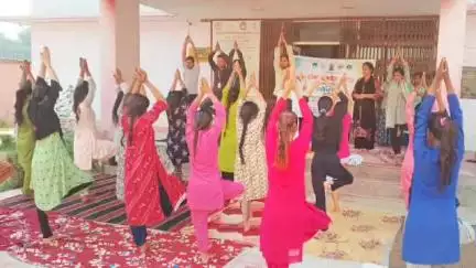 शाहजहांपुर: राजकीय बाल सुधार गृह और सखी वन स्टाफ सेंटर में अंतर्राष्ट्रीय योग दिवस के तहत आज योगाभ्यास कार्यक्रम का आयोजन