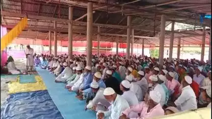 ময়নাগুড়ি: বিভিন্ন জায়গার পাশাপাশি গৌড় গ্রাম যুক্ত জুম্মা মসজিদ ইদগাহে ইদ উল আজহার নমাজ সুষ্ঠুভাবে পালিত হল