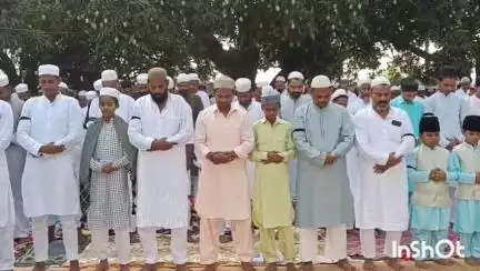मुंगेर: जिले में हर्षोल्लास से ईद-उल-अजहा की नमाज़ अदा गई, ईदगाह और मस्जिदों के पास पुलिस बल तैनात