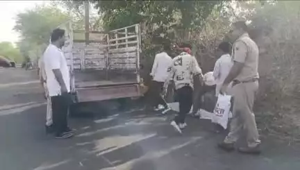 बांसवाड़ा: भंडारिया रोड पर संदिग्ध हालात में मिला एक युवक का शव, कोतवाली थाना पुलिस ने पोस्टमार्टम करा शव परिजनों को सौंपा