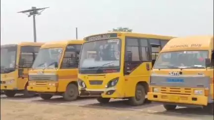 जांजगीर: शिक्षा सत्र शुरू होने से पहले रक्षित केंद्र जांजगीर में स्कूल वाहनों की फिटनेस जांच शुरू, लापरवाही पर होगी सख्त कार्रवाई