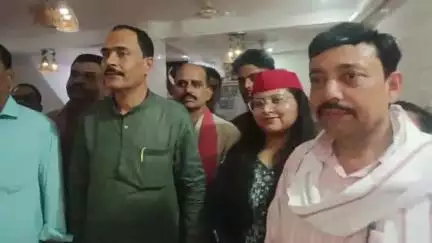 ईद उल अजहा की समाजवादी पार्टी के जिला अध्यक्ष तनवीर खां ने दी मुबारकबाद