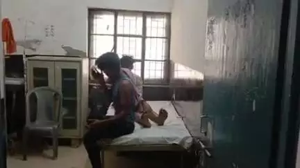 सिकंदरा: जिगना का पुरवा गांव के पास तेज रफ्तार बाइक सवार अनियंत्रित होकर खड्ड में गिरे, 3 घायल, 2 गंभीर हालत में जिला अस्पताल रेफर