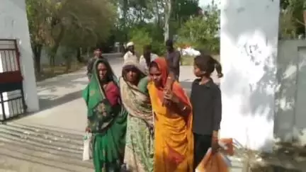 ललितपुर: मिर्चवारा की महिला ने नामजद दबंगों पर घर में घुसकर लाठी-डंडों से मारपीट का आरोप लगाया, SP को दी शिकायत