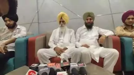 पंचकूला: हरियाणा सिख गुरुद्वारा प्रबंधक कमेटी के अध्यक्ष ने केंद्रीय मंत्री मनोहर लाल से मिलकर सेक्टर 1 में की प्रेस वार्ता