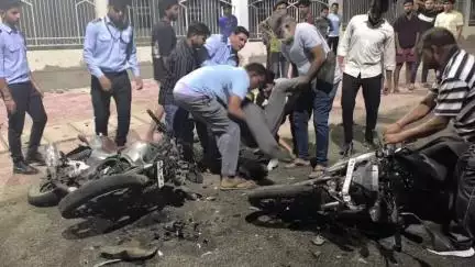 सागर नगर: डॉ. हरिसिंह गौर विश्वविद्यालय में दो बाइकों की टक्कर, एक छात्र की मौत, तीन घायल