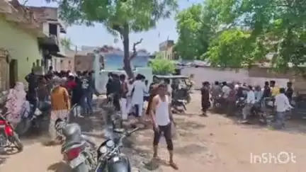 धौलपुर: पुराना शहर मोहल्ले में खाना बनाते समय सिलेंडर में हुआ ब्लास्ट, घर की छत हुई धराशाई