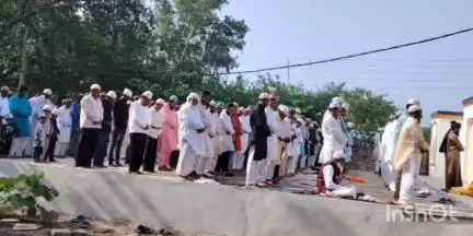 डही: डही में मुस्लिम समाज ने धूमधाम से मनाया बक़रीद का पर्व, ईदगाह में अदा की विशेष नमाज़