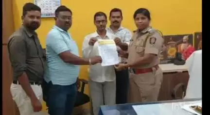 भद्रावती: पत्रकार सिध्दार्थ भोकरे यांना जिवे मारण्याची धमकी देणाऱ्याला अटक करा, महाराष्ट्र पत्रकार संघाचे ठाणेदारांना निवेदन