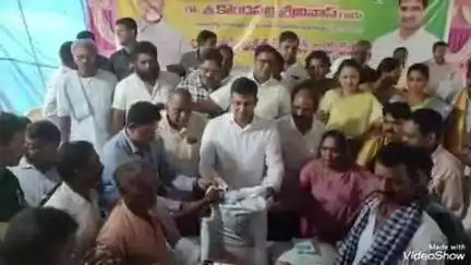 గజపతినగరం: పట్టణంలో రాయితీ వరి విత్తనాల పంపిణీ చేసిన రాష్ట్ర మంత్రి కొండపల్లి శ్రీనివాస్