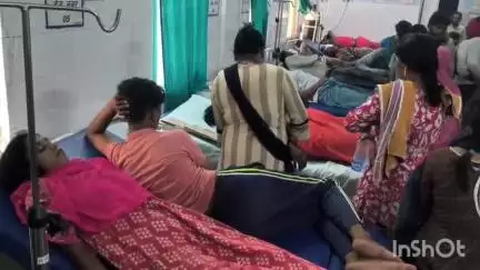 बेमेतरा: झांकी में खेत की मेड़ को लेकर उपजे विवाद में दो पक्षों में हुई मारपीट में 22 लोग घायल, नवागढ़ अस्पताल में उपचार जारी