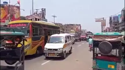 ইংরেজবাজার: রাজা দেখি এলাকায় পথ দুর্ঘটনায় মৃত্যু হল এক স্কুল পড়ুয়ার