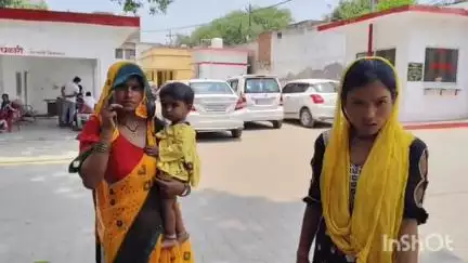 छिबरामऊ: अतरौली की रहने वाली एक महिला और युवती के साथ रास्ते में गाली-गलौज कर की गई मारपीट, दी गई तहरीर