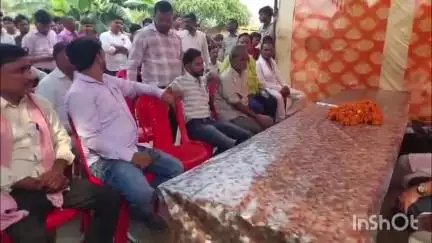 कलान: गांव निविया नगला से मोती नगला तक बनने वाली 600 मीटर आरसीसी सड़क का विधायक ने किया शिलान्यास
