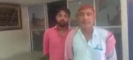 बीकापुर में हुई हत्या को लेकर मृतक के परिजनों ने एसएसपी कार्यालय पर दिया धरना, एसपी ग्रामीण के आश्वासन पर माने परिजन