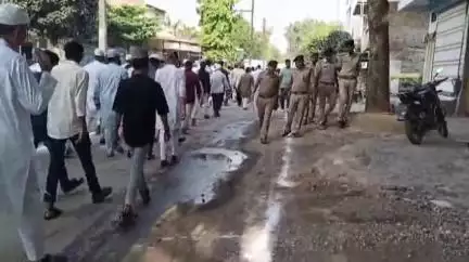 शाजापुर: बक़रीद पर्व को लेकर शाजापुर ईदगाह में सुरक्षा व्यवस्था को लेकर बड़ी संख्या में पुलिस बल रहा तैनात, एसपी भी रहे मौजूद