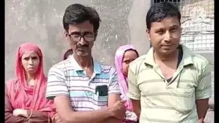 पानीपत: जाटल रोड पर ठेकेदार ने मजदूरों को काम के बाद पैसा नहीं दिया, मजदूरों ने जताई नाराज़गी