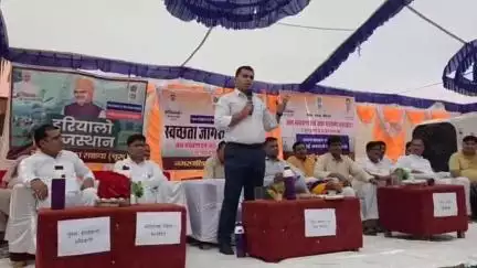 तारानगर: कलेक्टर अभिषेक सुराणा की मौजूदगी में तारानगर के साहवा में वंदे गंगा जल संग्रहण कार्यक्रम का हुआ आयोजन