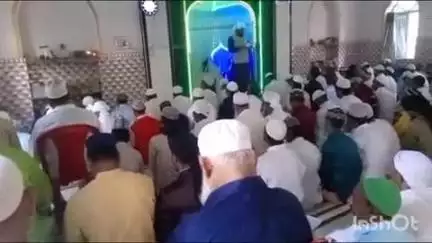 घाटशिला: ईद-ए-कुर्बान पर घाटशिला में इबादत और कुर्बानी का पैगाम, ईदगाहों में झुके हजारों सर