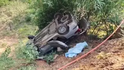 মেদিনীপুর: ঝাড়গ্রাম থেকে নন্দীগ্রামে ফেরত যাওয়ার সময় প্রাইভেট কার পাল্টি খেলো শালডাঙ্গা এলাকায়, উদ্ধার চার
