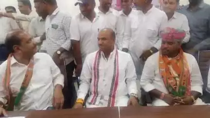 प्रतापगढ़: भाजपा जिला कार्यालय पर संकल्प से सिद्धी जिला कार्यशाला का आयोजन, बड़ी संख्या में पदाधिकारी और कार्यकर्ता रहे उपस्थित