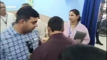 सिलाव: आयुष्मान भारत डिजिटल मिशन की केंद्रीय टीम ने सिलाव सामुदायिक स्वास्थ्य केंद्र का निरीक्षण किया