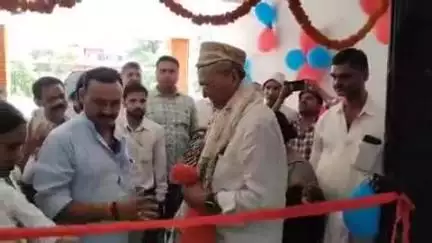 बेनीपुर: विधायक प्रो. विनय चौधरी ने फीता काटकर अतिरिक्त प्राथमिक स्वास्थ्य केंद्र शिवराम के नवनिर्मित भवन का किया उद्घाटन