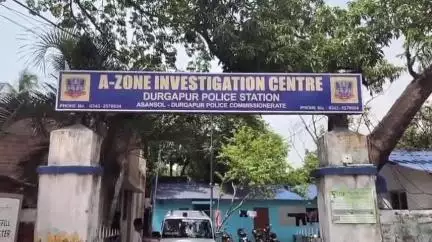 ফরিদপুর দুর্গাপুর: ফাঁকা বাড়িতে দুঃসাহসিক চুরির কিনারা করলো দুর্গাপুর থানার পুলিশ, এজোন ফাঁড়িতে সাংবাদিক বৈঠক করলেন ACP