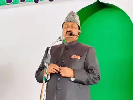 కామారెడ్డి: త్యాగాలకు ప్రతిక బక్రీదు పండుగ పట్టణంలో : రాష్ట్ర ప్రభుత్వ సలహాదారుడు షబ్బిర్ అలీ