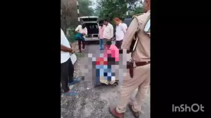 मीरगंज: गूला के पास रेलवे ट्रैक पर मिला युवक का शव, परिजनों ने जताई हत्या की आशंका