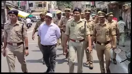गोंडा: एसपी ने शहर क्षेत्र में भ्रमणशील रहते हुए ईद उल-अज़हा की नमाज को सकुशल और शांतिपूर्ण तरीके से कराया संपन्न
