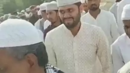 सेंधवा: बक़रीद पर्व पर सेंधवा में अदा की गई विशेष नमाज़, इमाम ने लोगों से की सुरक्षित जगहों पर कुर्बानी करने की अपील