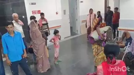 मुंगेर: मॉडल अस्पताल का लिफ्ट चार दिन में ही खराब, मरीज परेशान
