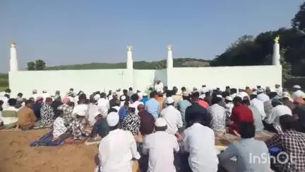 ఇల్లంతకుంట: మండల వ్యాప్తంగా ఘనంగా బక్రీద్ పండుగ వేడుకలు
