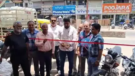 સીટીલાઈટ બિઝનેસ સેન્ટર ખાતે શહેર ભાજપનો પ્રમુખને ઉપસ્થિતિમાં છાશ સેવા કેન્દ્ર શરૂ કરાયું
