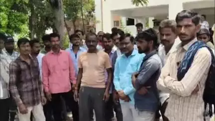 खंडवा नगर: खंडवा रेलवे ओवर ब्रिज पर ऑटो पलटने से युवक की दर्दनाक मौत