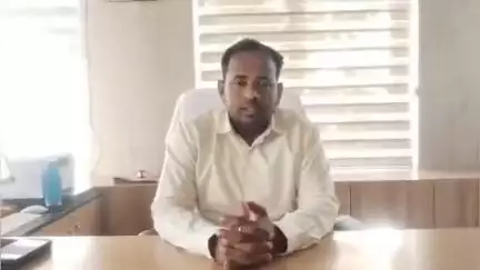 మనోహరాబాద్: ఫేక్ కాల్స్ కు స్పందించి, తప్పుడు స్కనార్లకు డబ్బులు పంపొద్దు : మున్సిపల్ కమిషనర్ పాతూరి గణేశ్ రెడ్డి