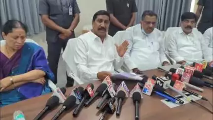 ప్రజల జీతం తీసుకుంటూ అసెంబ్లీకి రాని వైసిపి 11 మంది ఎమ్మెల్యేలు వెంటనే రాజీనామా చేయాలి: మంత్రి బీసీ జనార్దన్ రెడ్డి