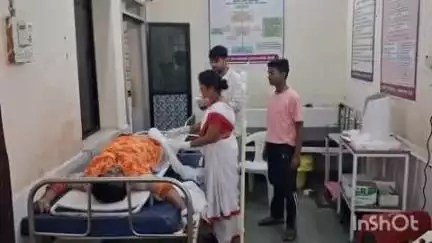 धामणगाव रेल्वे: सिनेमा चौक रेल्वे स्टेशन येथे रेल्वे गाडीत चढत असताना महिलेचा अपघात, दोन्ही पाय निकामी