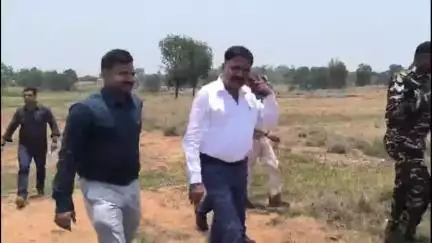 बेंगाबाद: झारखंड सरकार के मंत्री सुदिव्य सोनू ने वन विभाग के अधिकारियों संग खंडोली पर्यटक स्थल का किया निरीक्षण