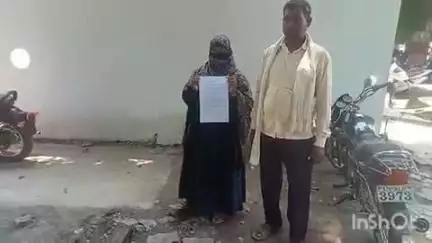 धौरहरा: पलटूपुरवा गांव का युवक पहली पत्नी के होते हुए कर रहा दूसरी शादी, पत्नी ने पुलिस से की शिकायत