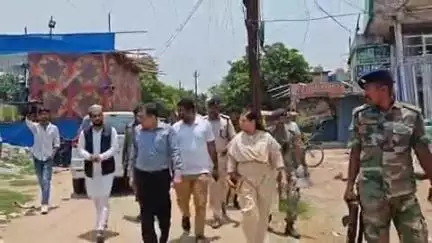 चास: उपायुक्त सह दंडाधिकारी ने नियंत्रण कक्ष का लिया जायजा, भर्रा/रितुडीह इलाकों का किया निरीक्षण