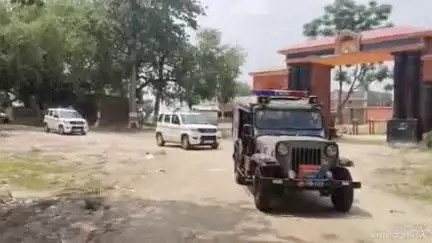 देवघर: उपायुक्त ने श्रावणी मेला की तैयारी के लिए जिला प्रशासनिक अधिकारियों के साथ कांवरिया पथ का निरीक्षण किया