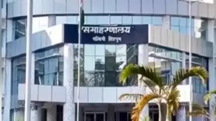 चाईबासा: पश्चिमी सिंहभूम जिले के ग्रामीण इलाकों में मकानों की पहचान के लिए नंबर प्लेट लगाने का अभियान शुरू
