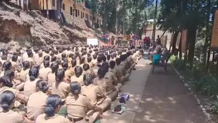 पौड़ी: यूके एनसीसी के तत्वाधान में एसएसबी प्रशिक्षण केंद्र नागदेव में 335 एनसीसी कैडेट्स को दिया जा रहा 10 दिवसीय प्रशिक्षण