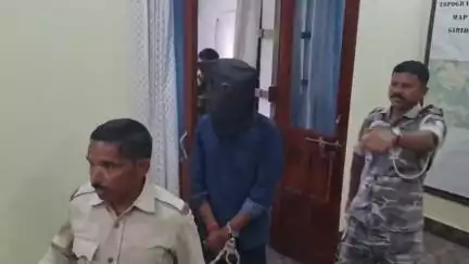 गिरिडीह: बेंगाबाद: बिझैया से देशी कट्टा व जिंदा गोली के साथ अपराधी गिरफ्तार, पुलिस ने दी जानकारी
