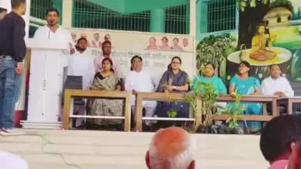 डोमचांच: डोमचांच में विश्व पर्यावरण दिवस पर “एक पेड़ माँ के नाम” कार्यक्रम के तहत पेड़ों का वितरण