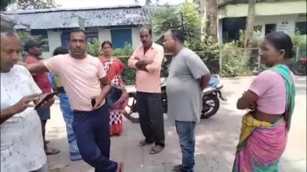 ময়নাগুড়ি: ময়নাগুড়ি বার্নিশ গ্রাম পঞ্চায়েতের সেনপাড়া এলাকায় জলে ডুবে প্রাণ গেল কিশোরের